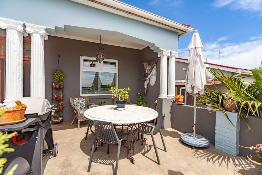 3 Bedroom Property for Sale in Woodstock Western Cape